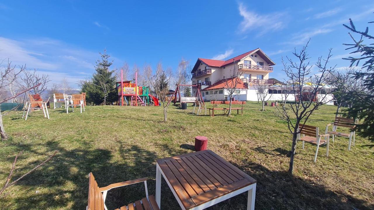 Pensiune Runcu Stone Экстерьер фото
